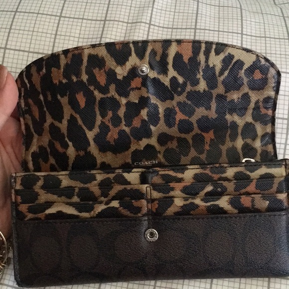 coach wallet leopard print